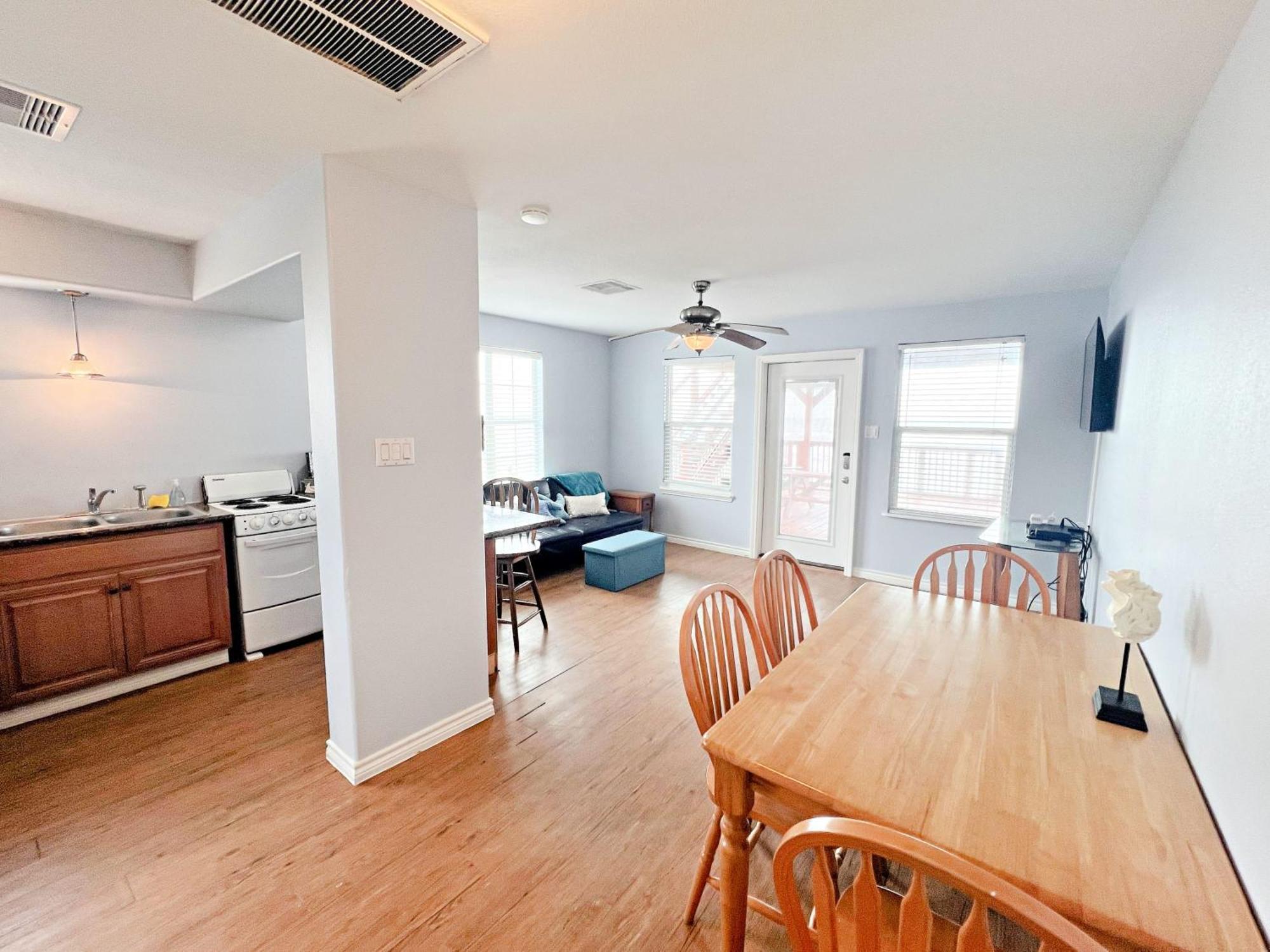 Unobstructed Oceanfront Sea Turtle Unit 2 Beach Pad! Сърфсайд Бийч Екстериор снимка