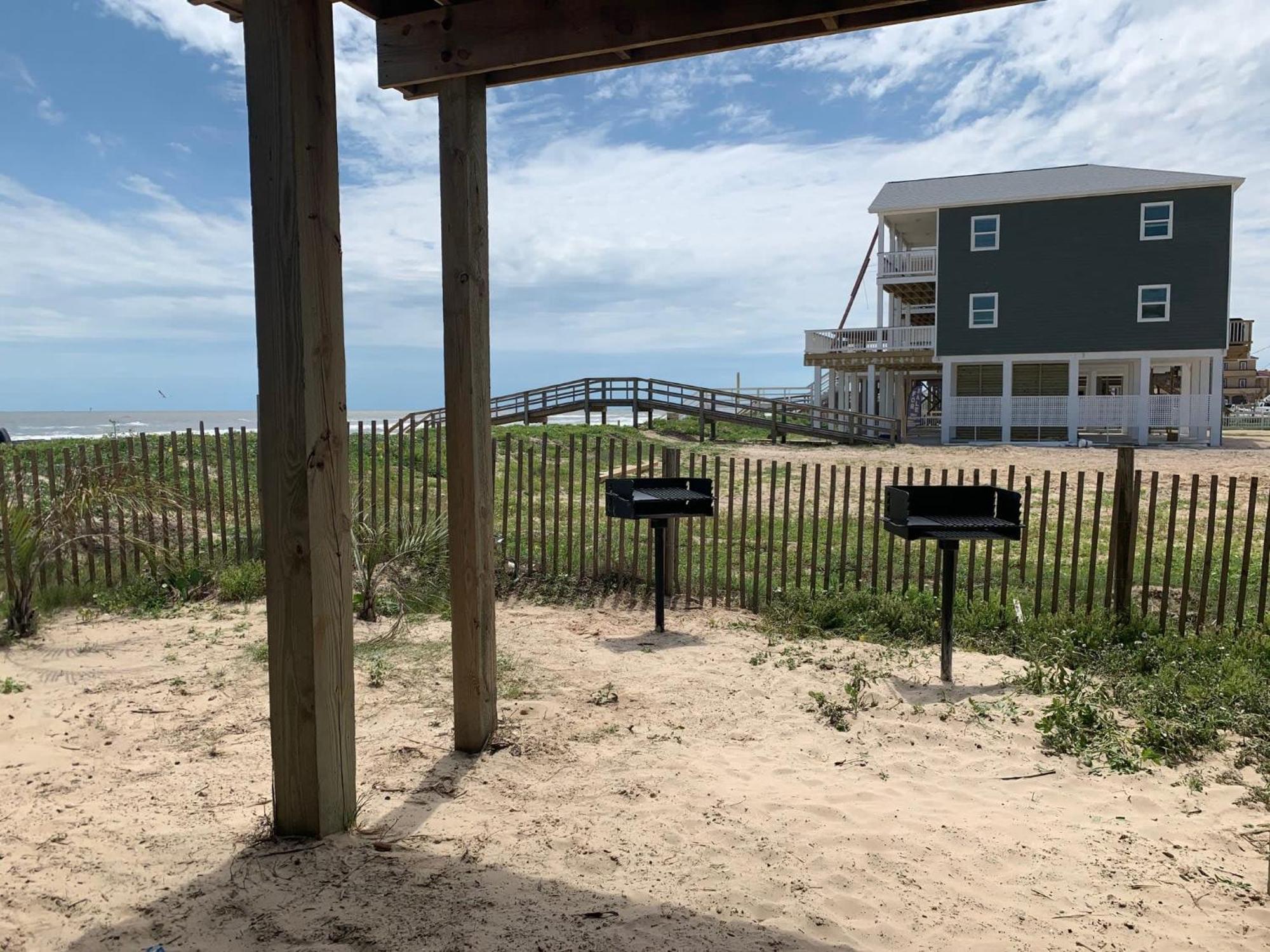 Unobstructed Oceanfront Sea Turtle Unit 2 Beach Pad! Сърфсайд Бийч Екстериор снимка